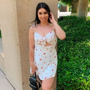 Laura’s Boutique Floral Dress